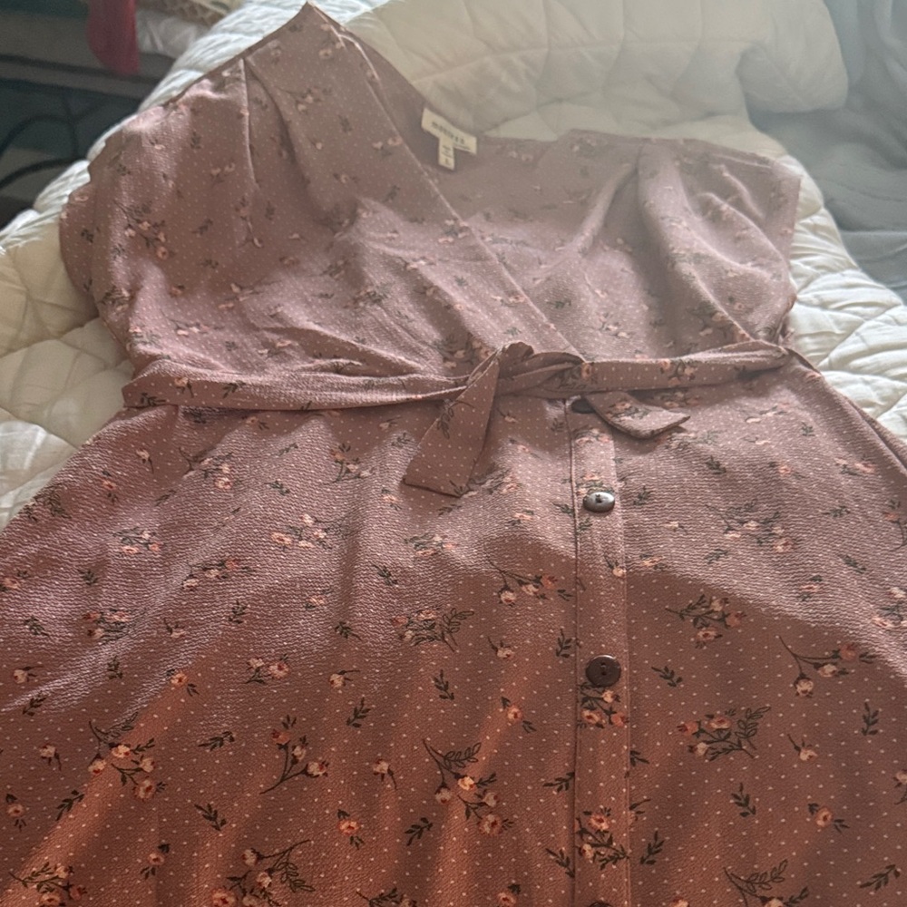 Elegant Floral Midi Dress in Brown
